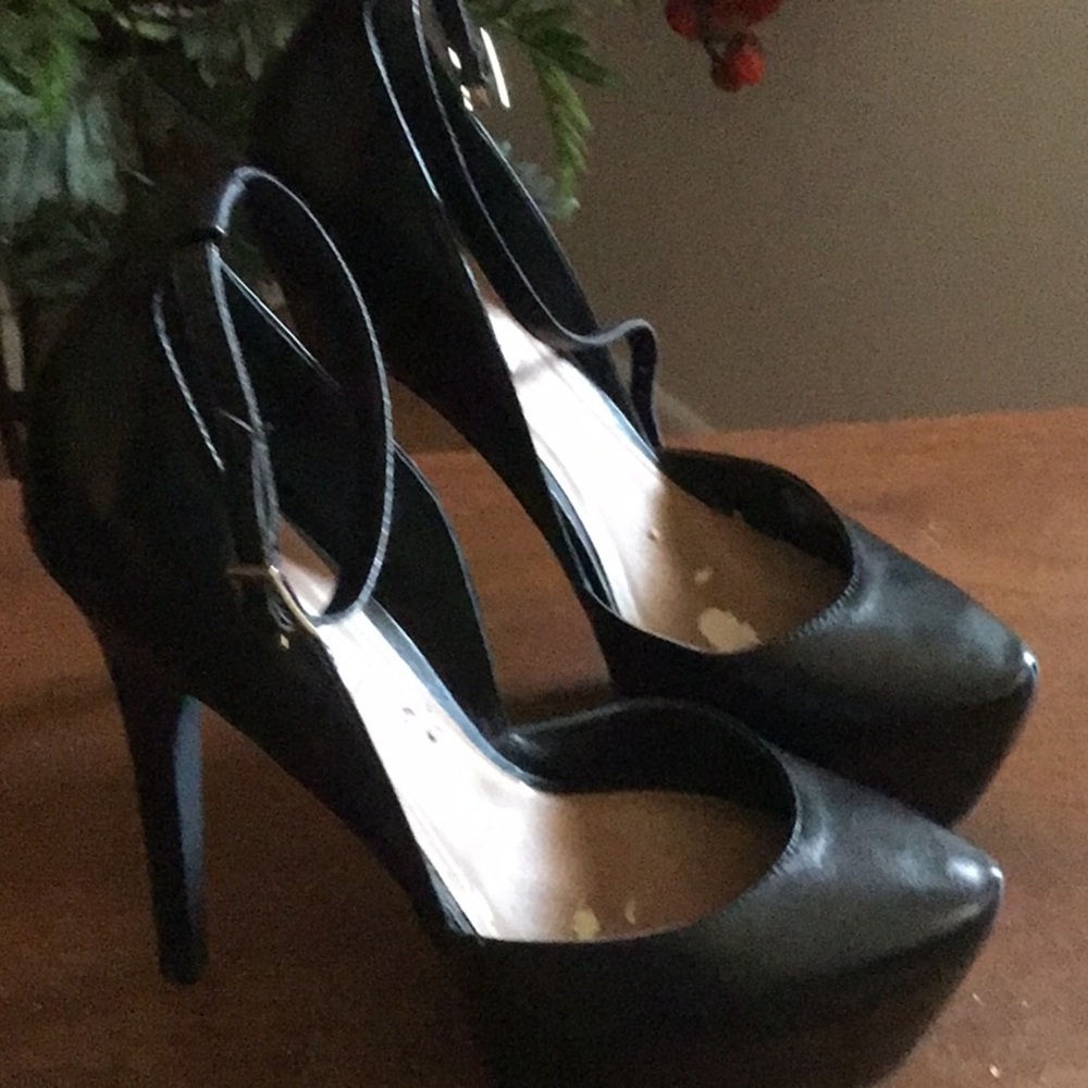 Steve Madden nearly new shoes